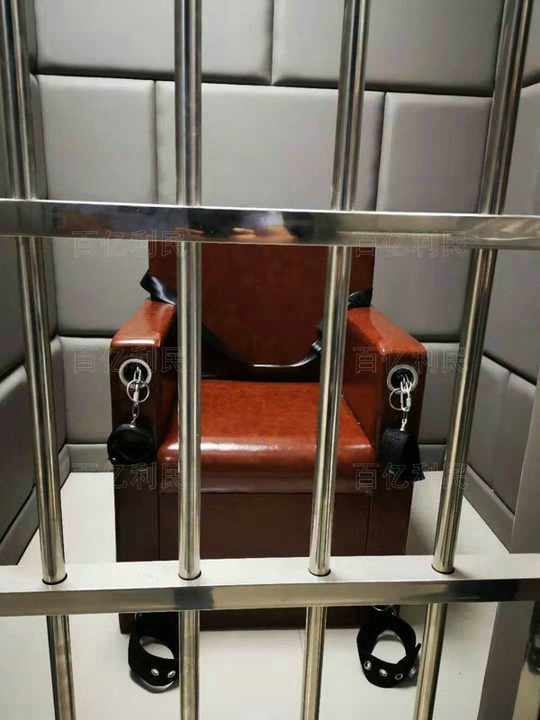 羁押椅咖色 (2)