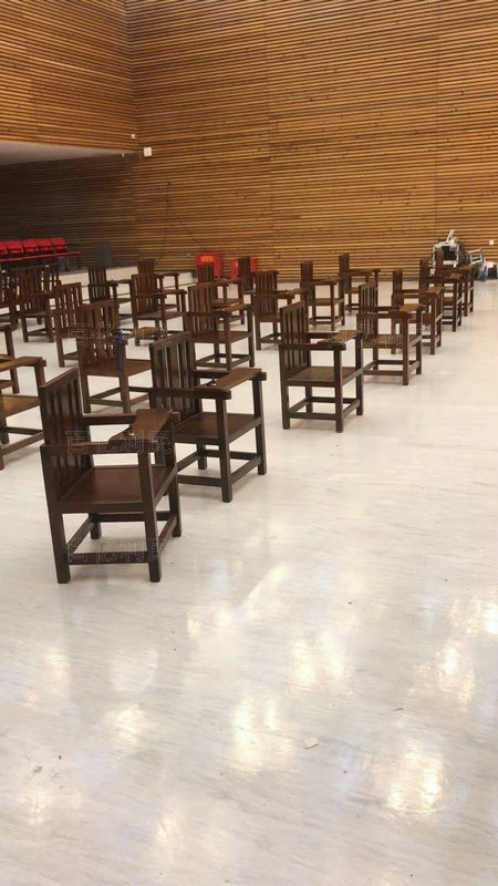 法院桌椅