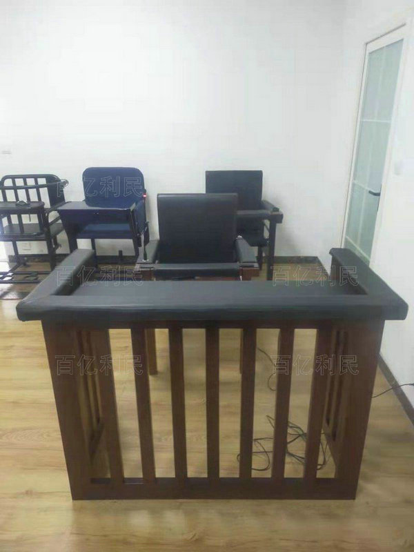 法院桌椅